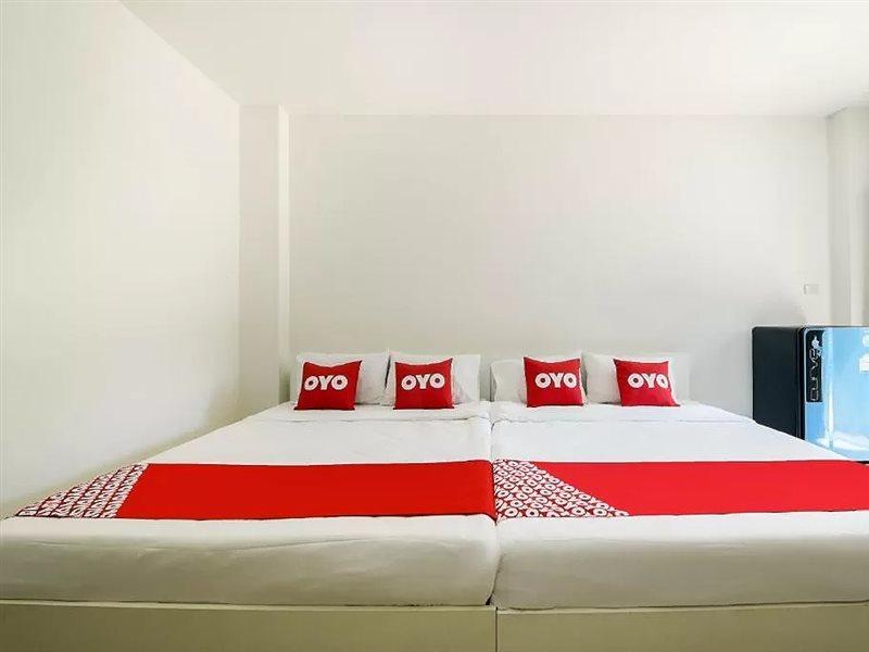 Oyo 350 Mae Saeng Place Si Racha Esterno foto
